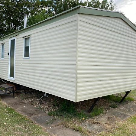 Hotel The Atlas Sahara Caravan Skegness Esterno foto